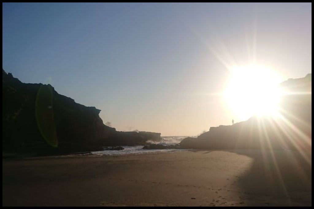 Puaotetai Bay (accessible from Piha Beach at low tide).